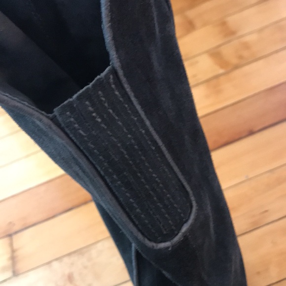 Beautiful gray suede knee high boots - Picture 8 of 10